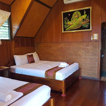 Ban Phumon Talang Resort Ban Mon Talaeng Kültér fotó